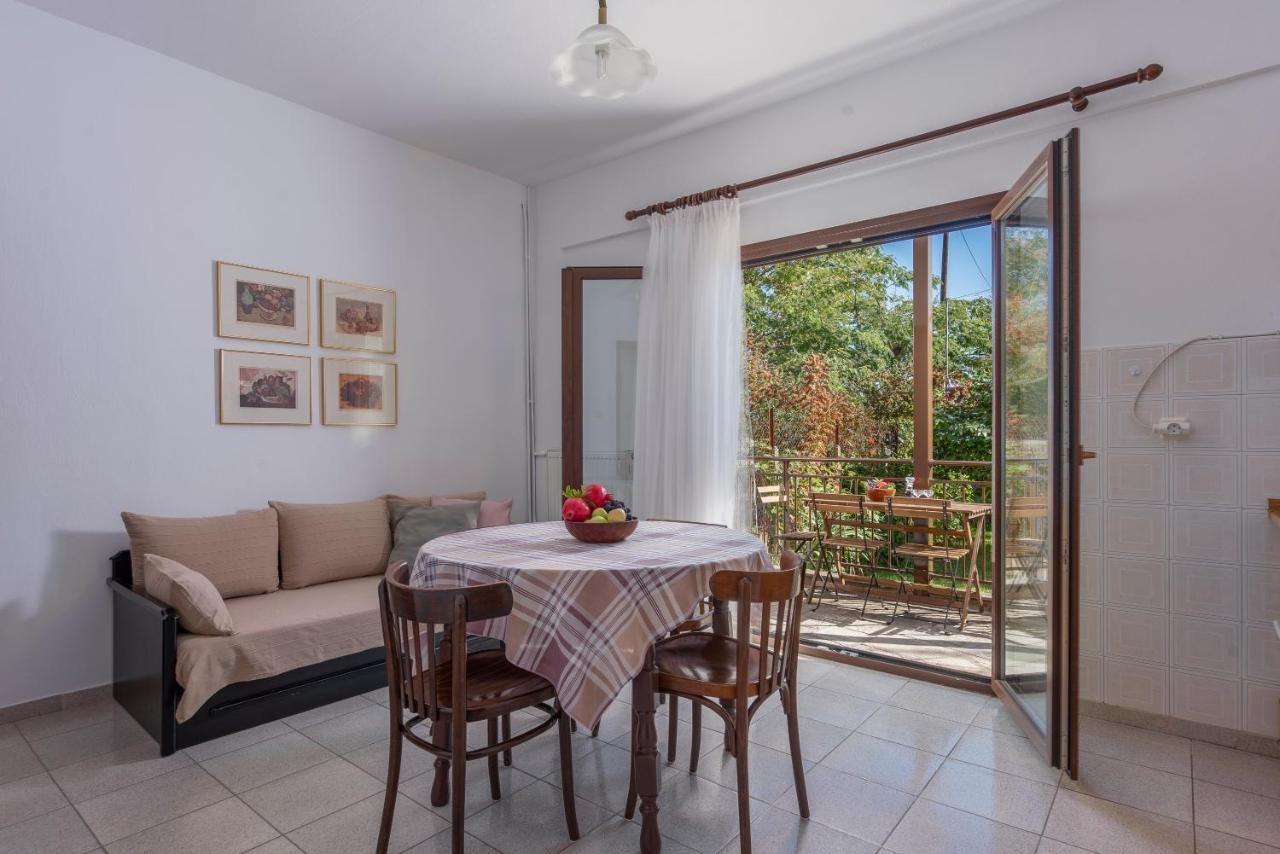 Ferienwohnung Blooming Memories Vourvourou Exterior foto