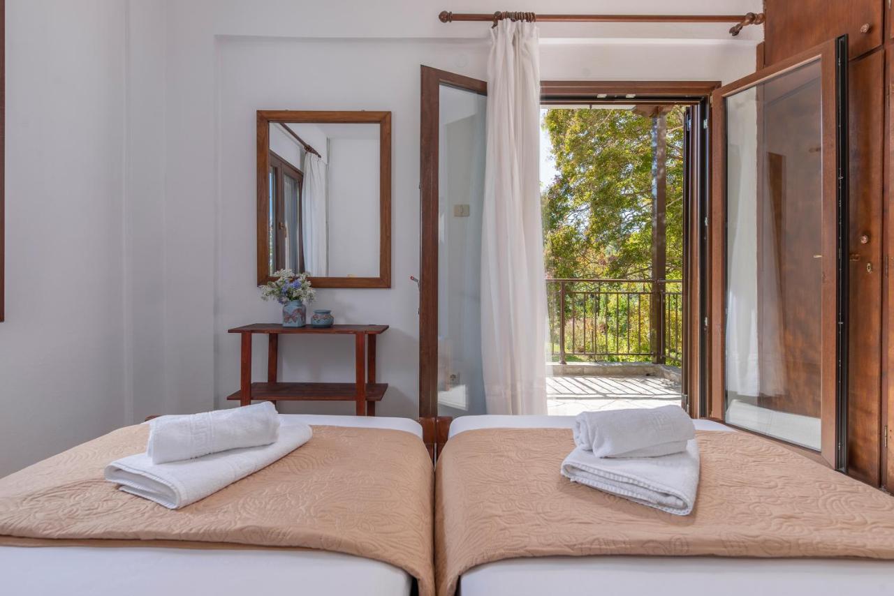 Ferienwohnung Blooming Memories Vourvourou Exterior foto
