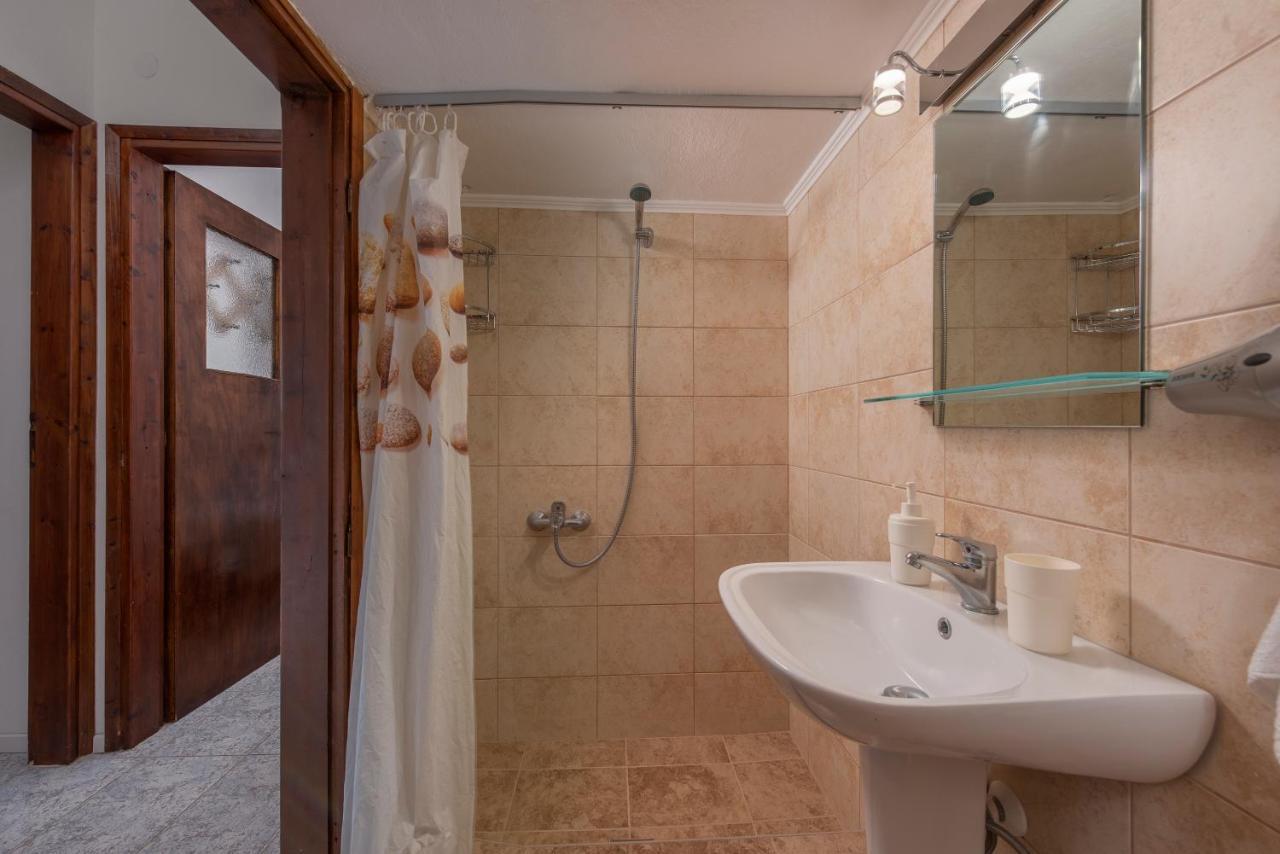 Ferienwohnung Blooming Memories Vourvourou Exterior foto