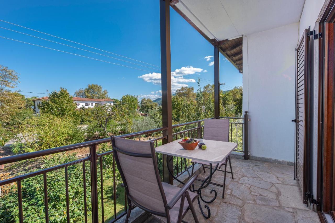 Ferienwohnung Blooming Memories Vourvourou Exterior foto